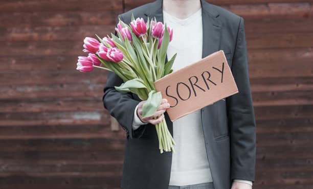 Tặng hoa xin lỗi người yêu